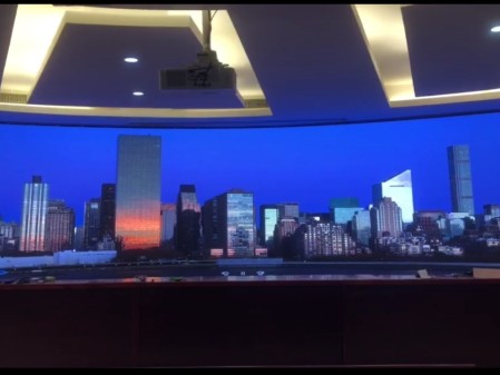 孝感煙草局 BOE室內(nèi)全彩P1.8安裝完畢      尺寸：7.68x2.24  像素點(diǎn)：4128x1204